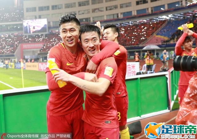 最终巴黎圣日耳曼客场1-1战平里尔，巴黎联赛8连胜遭终结。
